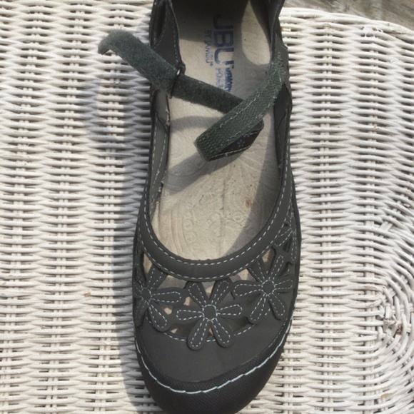 🎉 PRICE DROP🎉Ubu by Jambi / Black Flats / Flower Details - Picture 3 of 3
